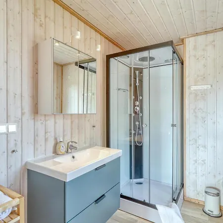 2 Bedroom Stunning In Holiday home